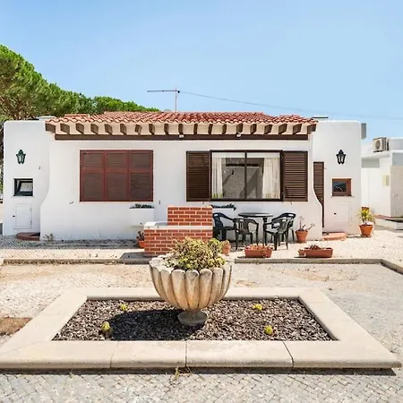 Sunny With Golf Front View Holiday home