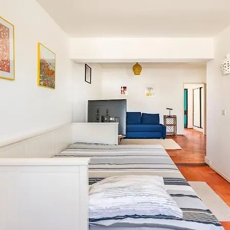 Sunny With Golf Front View * וילהמורה