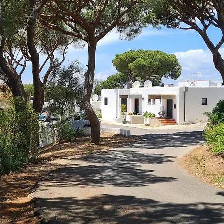 Дом отдыха Sunny With Golf Front View